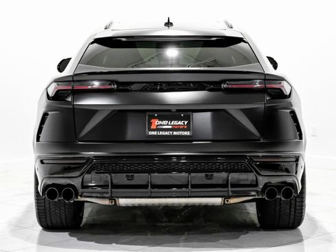 Used 2021 Lamborghini Urus image 8