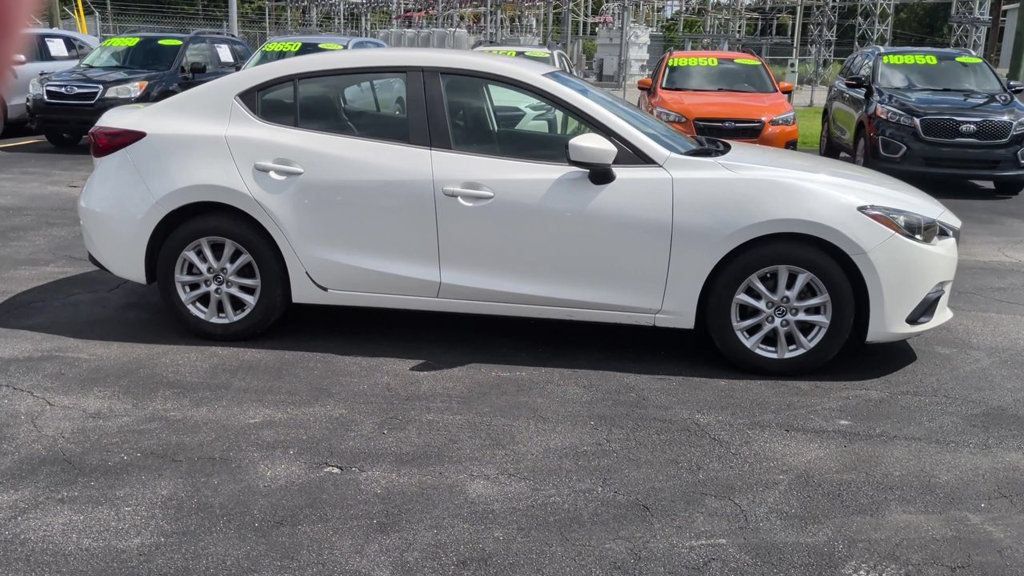 Used 2016 MAZDA MAZDA3 i Sport w/ Preferred Equipment Package FWD image 9