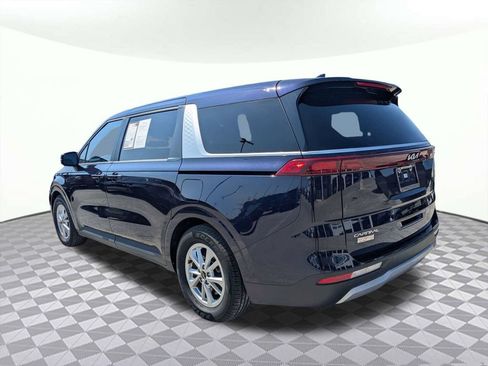 Used 2024 Kia Carnival LX FWD image 5