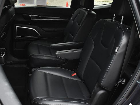 Used 2025 Kia Telluride S AWD/4WD image 13