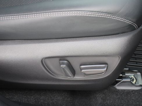 Certified 2022 Toyota RAV4 Limited image 23