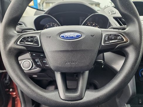 Used 2018 Ford Escape SE image 16