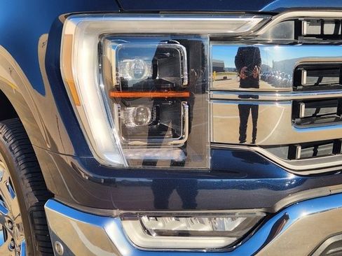 Used 2022 Ford F150 Lariat w/ Equipment Group 502A High image 9