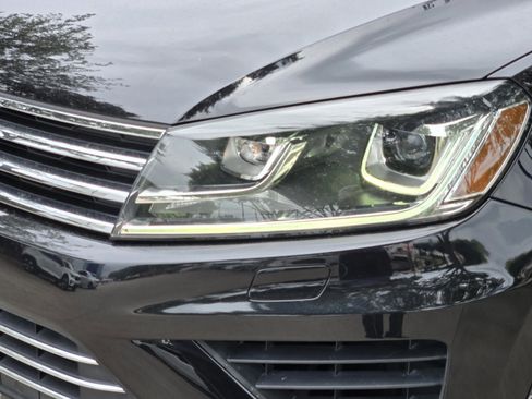 Used 2016 Volkswagen Touareg VR6 AWD/4WD image 35
