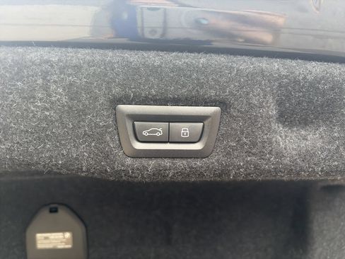Used 2025 BMW 530i RWD image 35