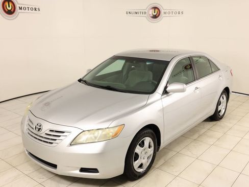 Used 2009 Toyota Camry LE image 28