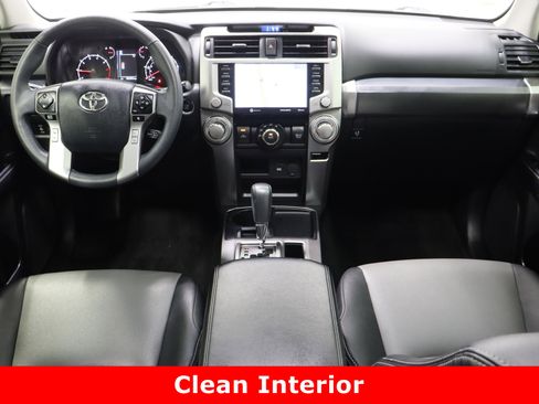 Used 2022 Toyota 4Runner SR5 Premium image 32