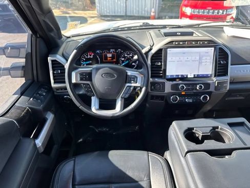 Used 2022 Ford F350 Lariat w/ Tremor Off-Road Package AWD/4WD image 31