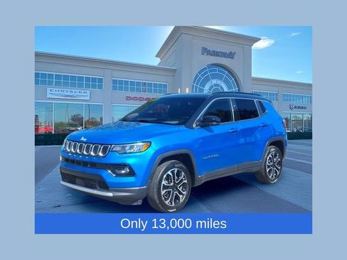 Used 2023 Jeep Compass Limited AWD/4WD image 1