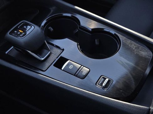 Used 2024 Nissan Rogue SV w/ SV Premium Package image 24