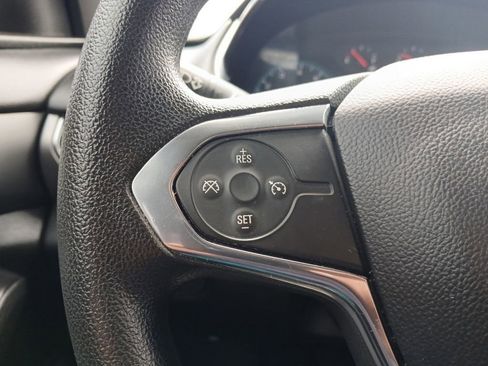 Used 2019 Chevrolet Traverse LS FWD image 16