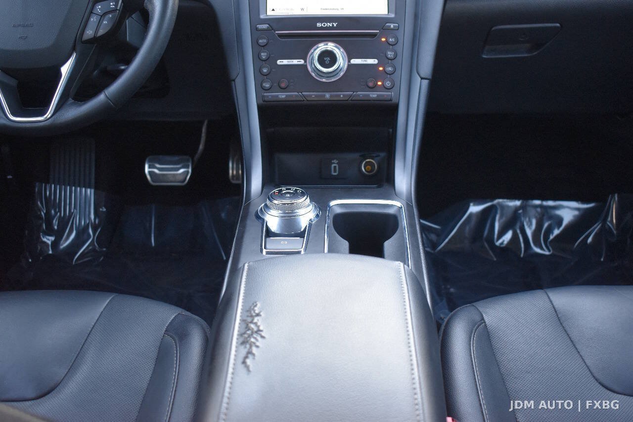 Used 2018 Ford Fusion Titanium AWD/4WD image 27