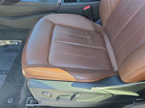 Used 2019 Audi Q5 Premium w/ Convenience Package image 15