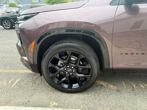 Used 2025 Chevrolet Traverse RS w/ LPO, Floor Liner Package AWD/4WD image 32