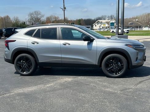 New 2026 Chevrolet Trax ACTIV w/ Driver Confidence Package FWD image 42