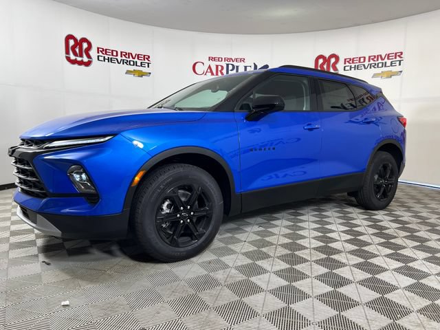 New 2026 Chevrolet Blazer LT w/ Convenience Package FWD image 3