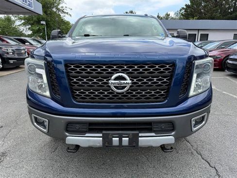 Used 2016 Nissan Titan PRO-4X w/ Pro-4x Convenience Package AWD/4WD image 2