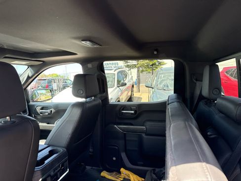 Used 2020 GMC Sierra 1500 AT4 w/ Off-Road Performance Package AWD/4WD image 8