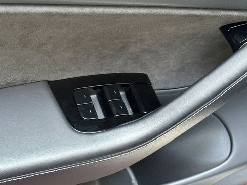 Used 2018 Tesla Model 3 Long Range RWD image 12