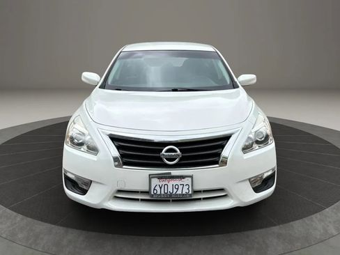 Used 2013 Nissan Altima 2.5 S FWD image 2
