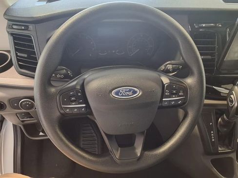 Used 2024 Ford Transit 350 XLT RWD image 8