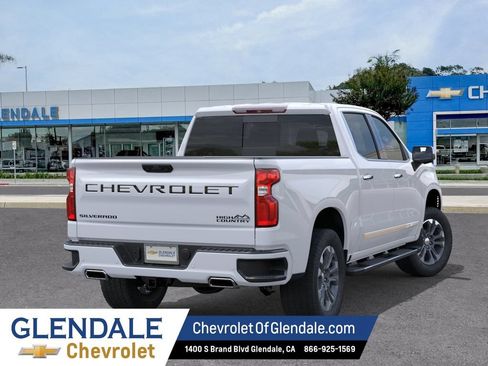 New 2026 Chevrolet Silverado 1500 High Country w/ Technology Package AWD/4WD image 4