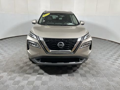 Used 2023 Nissan Rogue SL image 3