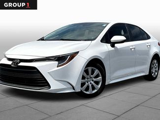 Used 2023 Toyota Corolla LE image 1