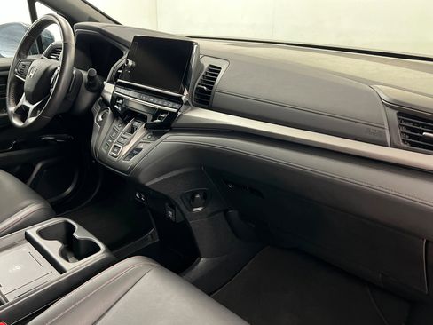 Used 2025 Honda Odyssey Sport-L image 25