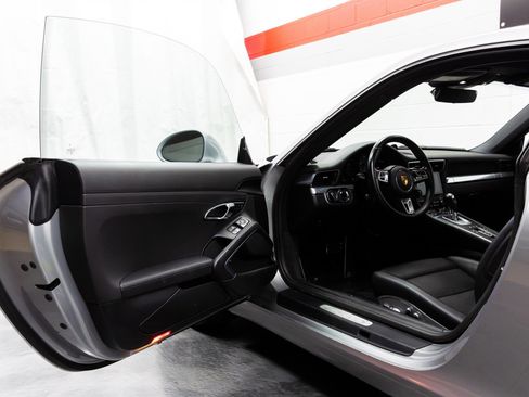 Used 2018 Porsche 911 Carrera S w/ Sport Package image 35