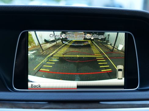 Used 2014 Mercedes-Benz E 350 4MATIC Wagon image 25