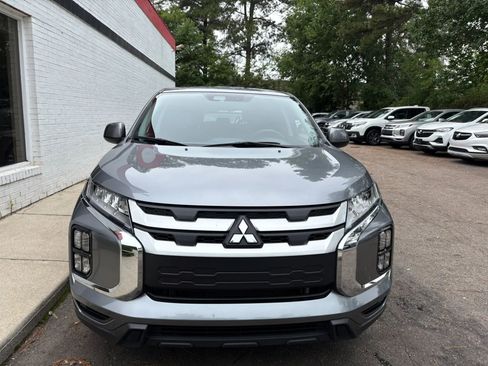 Used 2025 Mitsubishi Outlander Sport ES AWD/4WD image 3
