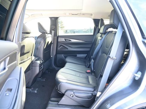 Used 2023 INFINITI QX60 Luxe image 35