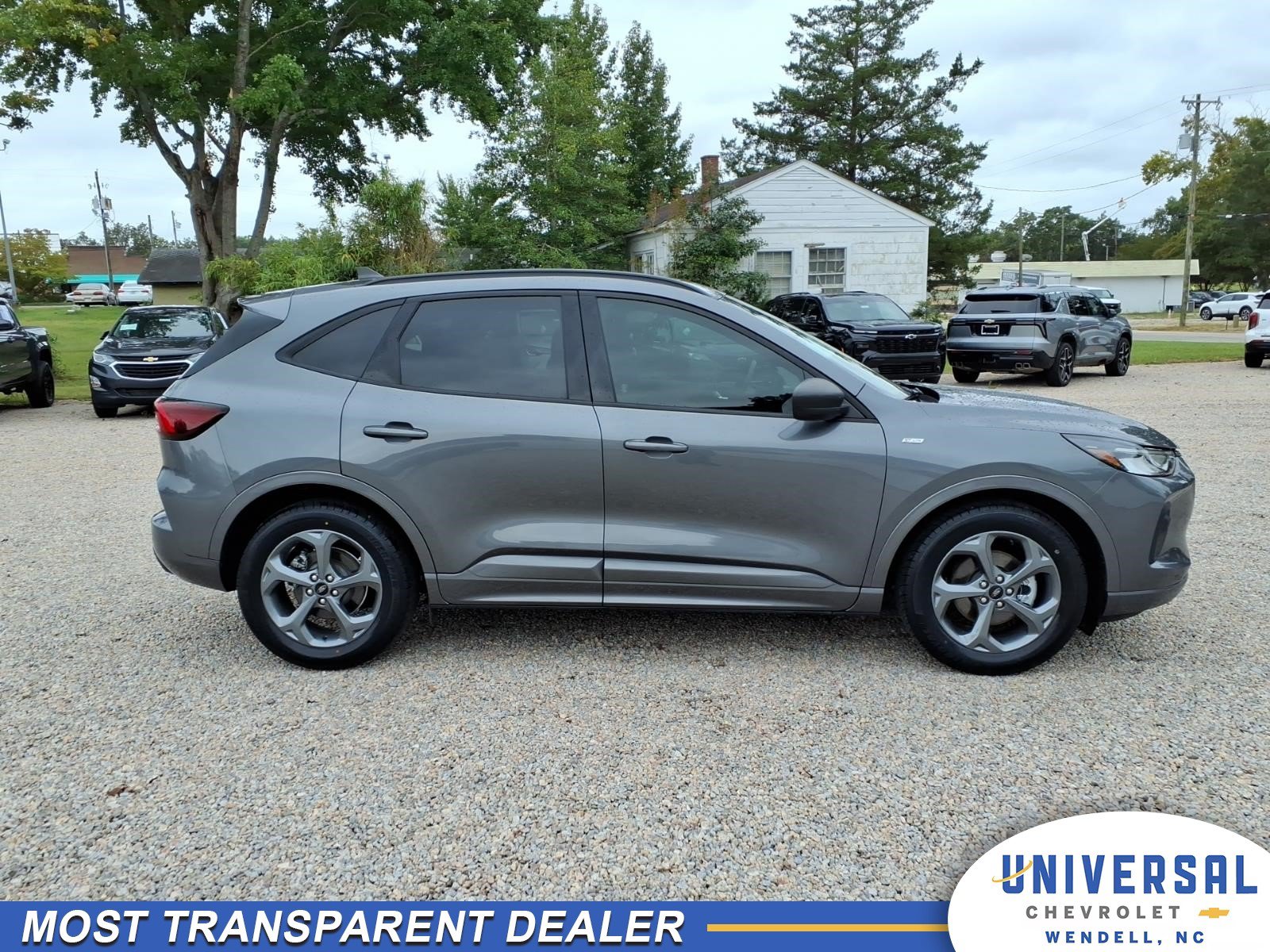 Used 2023 Ford Escape ST-Line w/ Tech Pack #1 FWD image 8