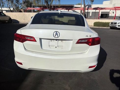 Used 2014 Acura ILX 2.0L w/Premium 4dr Sedan Packa image 9