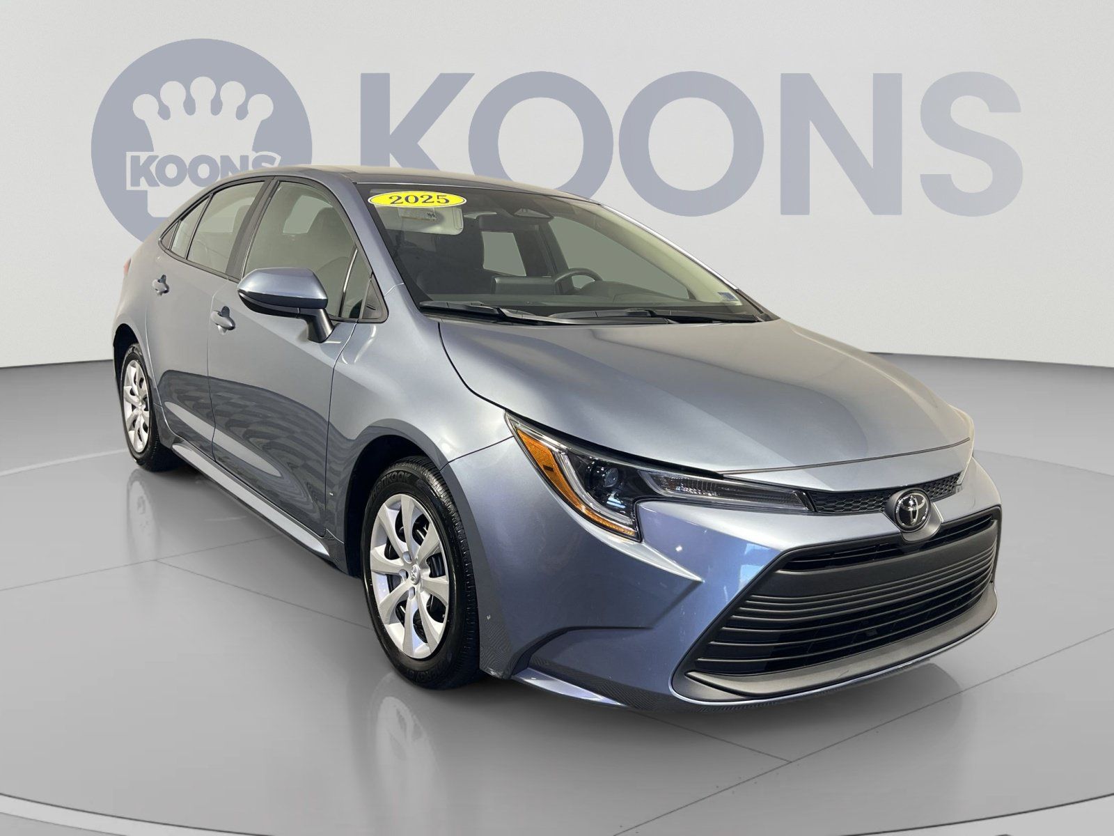 Used 2025 Toyota Corolla LE FWD image 10
