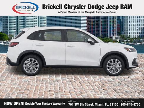 Used 2023 Honda HR-V LX image 8