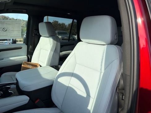 New 2026 Chevrolet Tahoe Premier w/ Sun And Tow Package AWD/4WD image 21