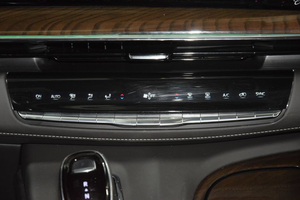Used 2024 Cadillac Escalade Sport Platinum AWD/4WD image 34