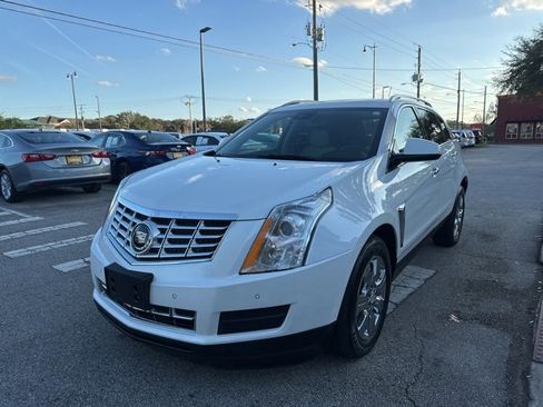 Used 2016 Cadillac SRX Luxury w/ Driver Awareness Package image 4