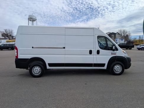 Used 2021 RAM ProMaster 2500 image 7