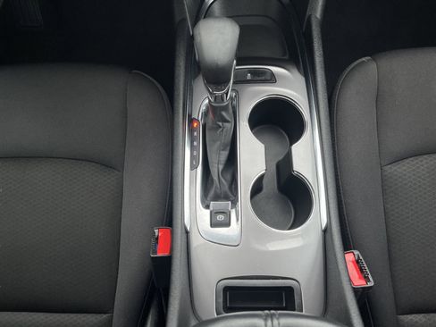 Used 2023 Chevrolet Malibu LT image 12