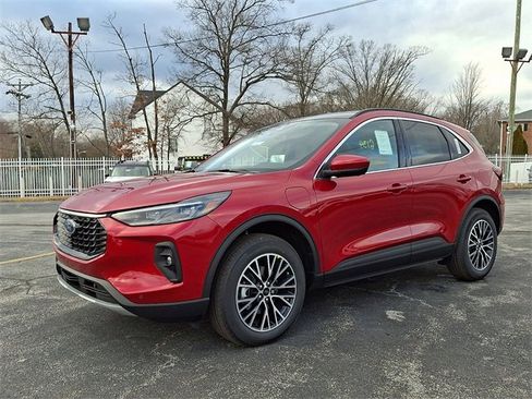 New 2026 Ford Escape SE w/ PHEV Premium Package image 2
