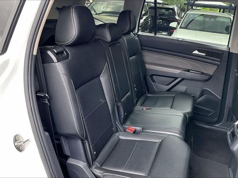 Used 2023 Volkswagen Atlas SE image 20