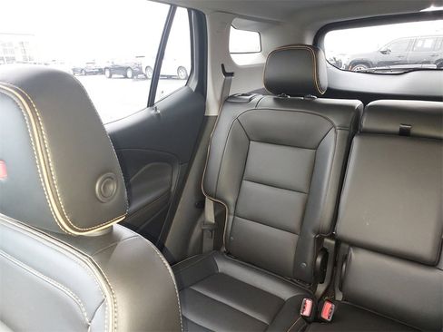 Used 2022 GMC Terrain AT4 w/ Tech Package image 12