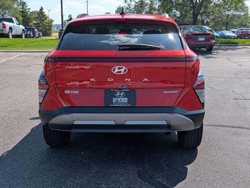 Used 2026 Hyundai Kona SEL Premium AWD/4WD image 4