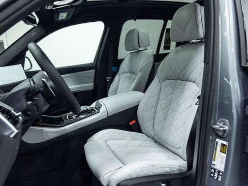 New 2026 BMW X5 xDrive40i w/ M Sport Package image 24