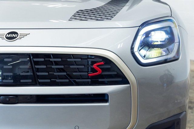 Certified 2026 MINI Cooper Countryman S w/ Comfort Package Max AWD/4WD image 8