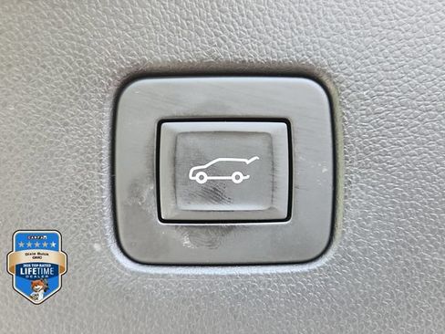 Certified 2024 Buick Envista Sport Touring w/ Convenience I Package FWD image 6