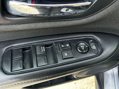 Used 2021 Honda HR-V LX image 23